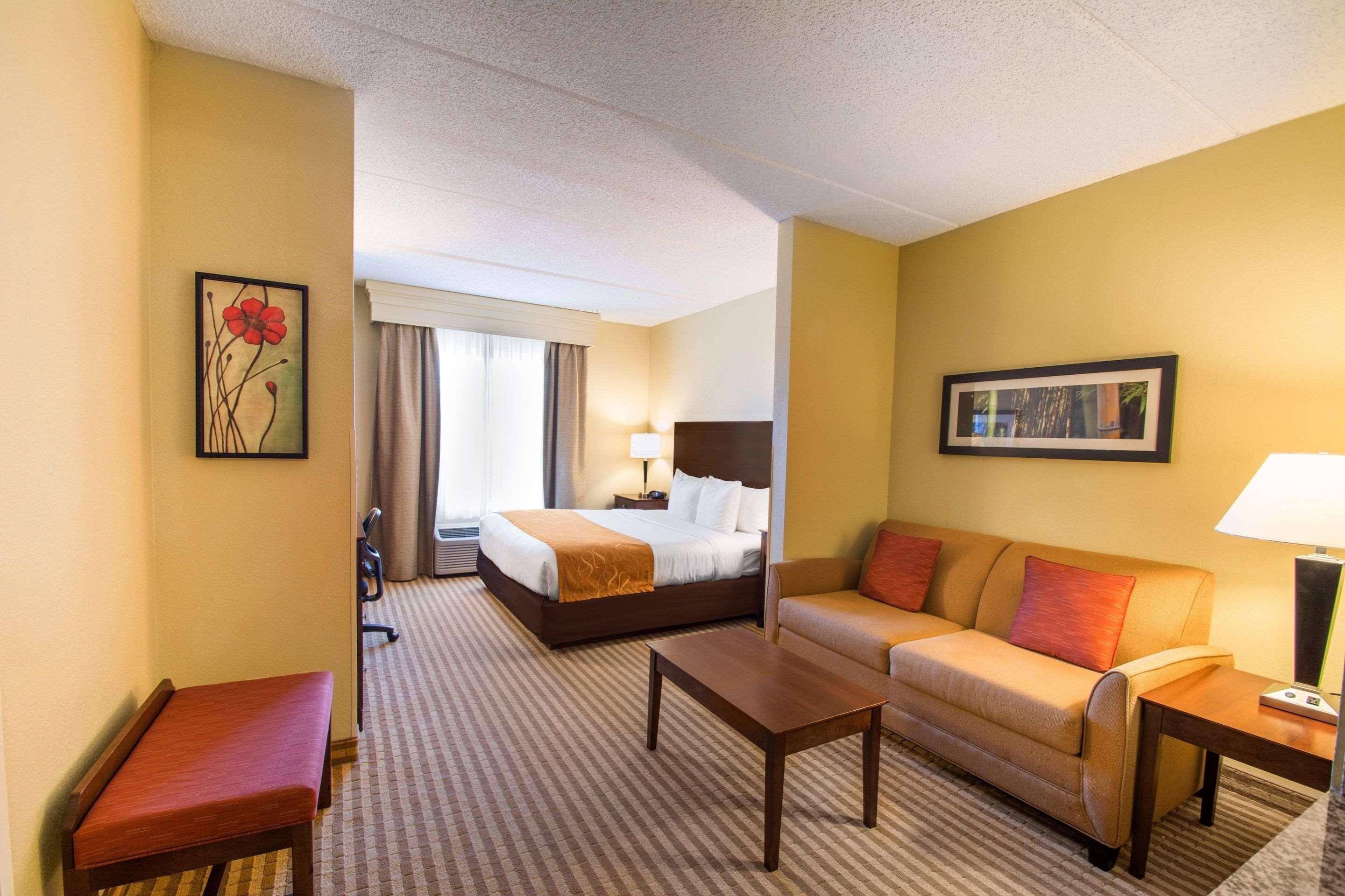 Comfort Suites Near Universal Orlando Resort Bagian luar foto